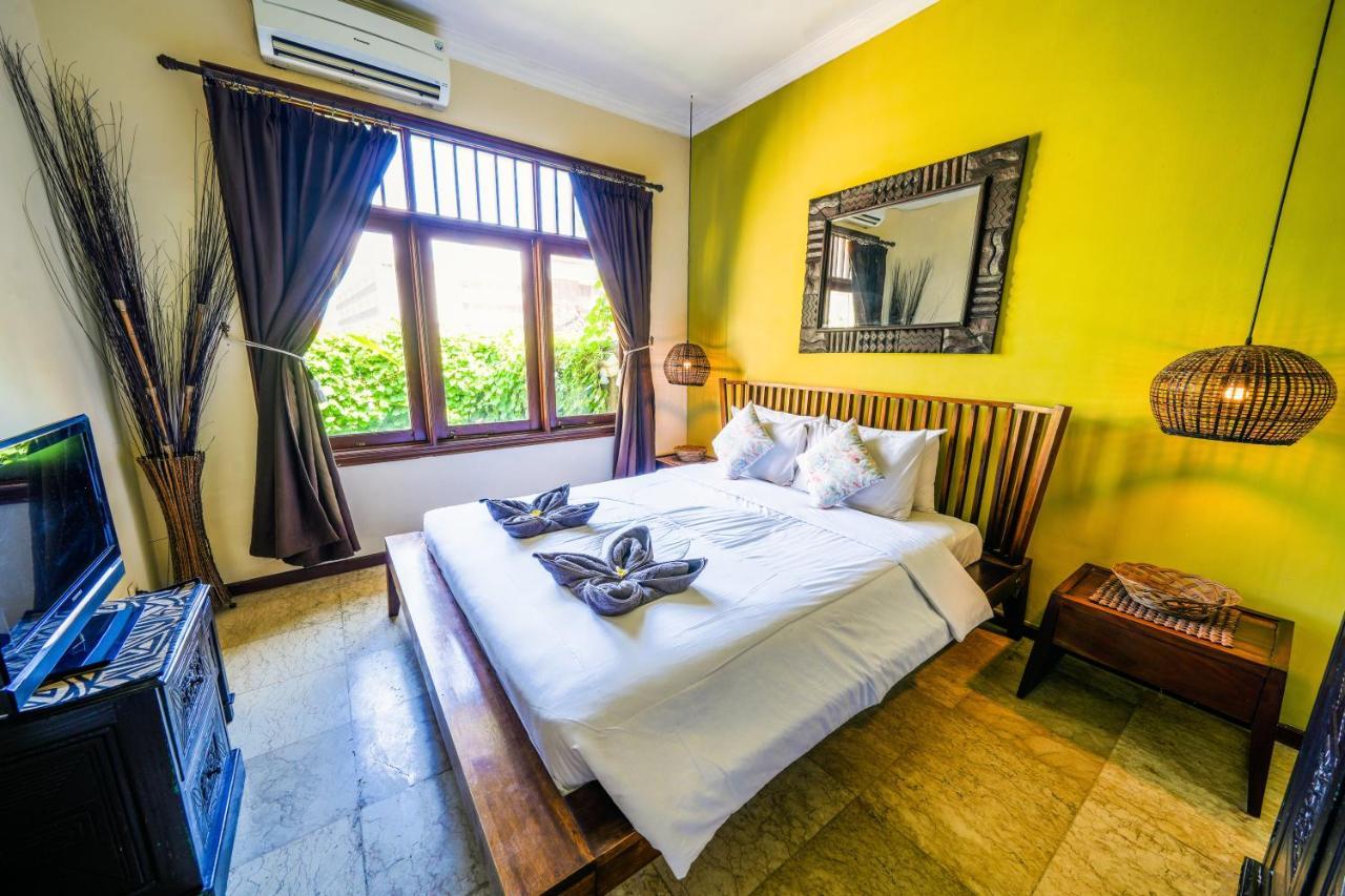 De Cinta Villa - Kuta - 5 Bedrooms - Heart Of Kuta מראה חיצוני תמונה
